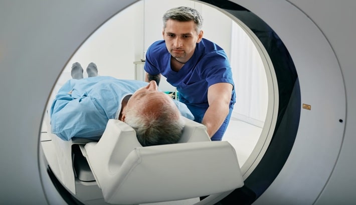 نوبت‌دهی سی تی اسکن شیراز | سالمندان