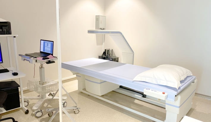 سنجش تراکم استخوان در شیراز | مقایسه سنجش تراکم استخوان با سی‌تی و ام‌آرآی